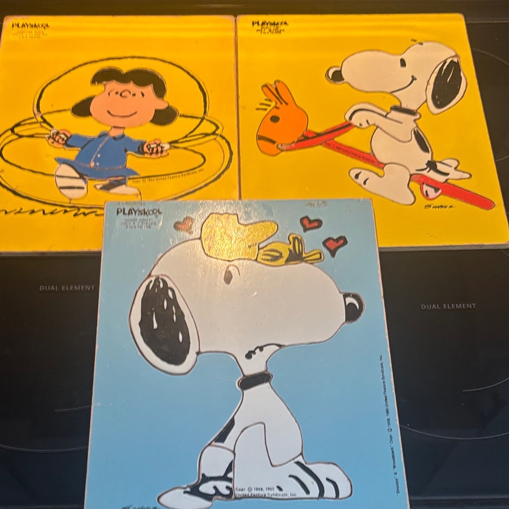 Playskool Peanuts Snoopy & Friends Vintage Puzzle Panels - Yellow & Blue